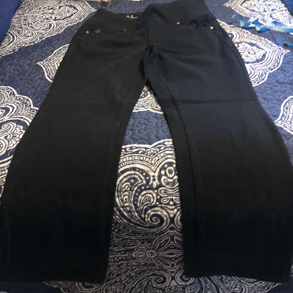 Belle by Kim Gravel Denim - 🖤Belle by Kim Gravel pull up denim black jeans 10P🖤